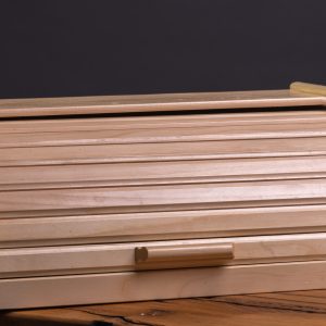 КУТИЈА ЗА ЛЕБ КАФЕНА, ЛАКИРАНА, ДАБ, МАХАГОНИ